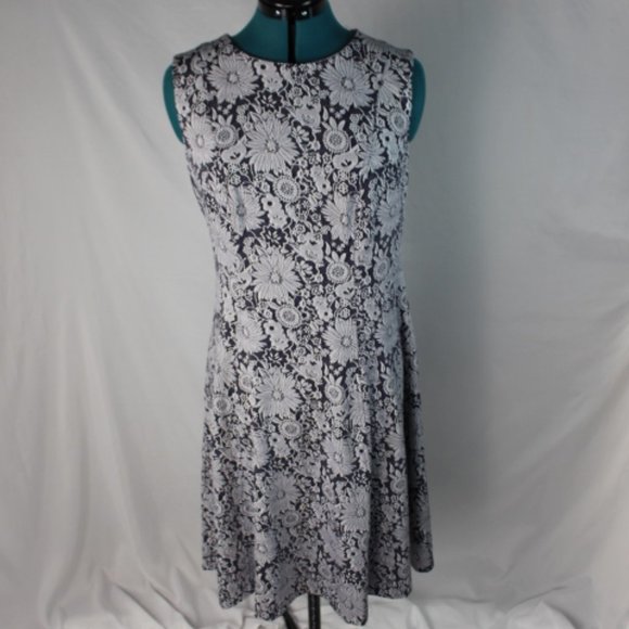 Tommy Hilfiger- midi sleeveless blue and white floral dress - Picture 2 of 11